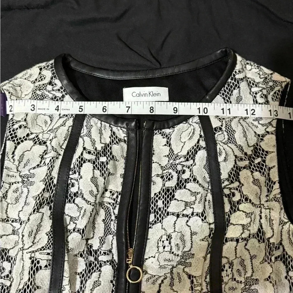 Calvin Klein lace dress with black trim and gold hardware size 2 - Picture 12 of 12